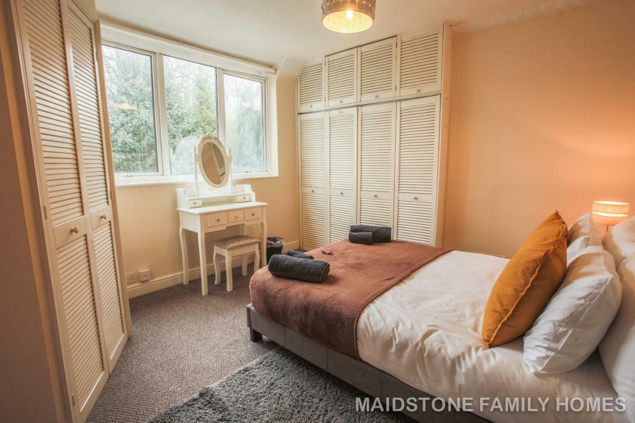 Maidstone Family Homes Upper Road Cottage Exterior foto