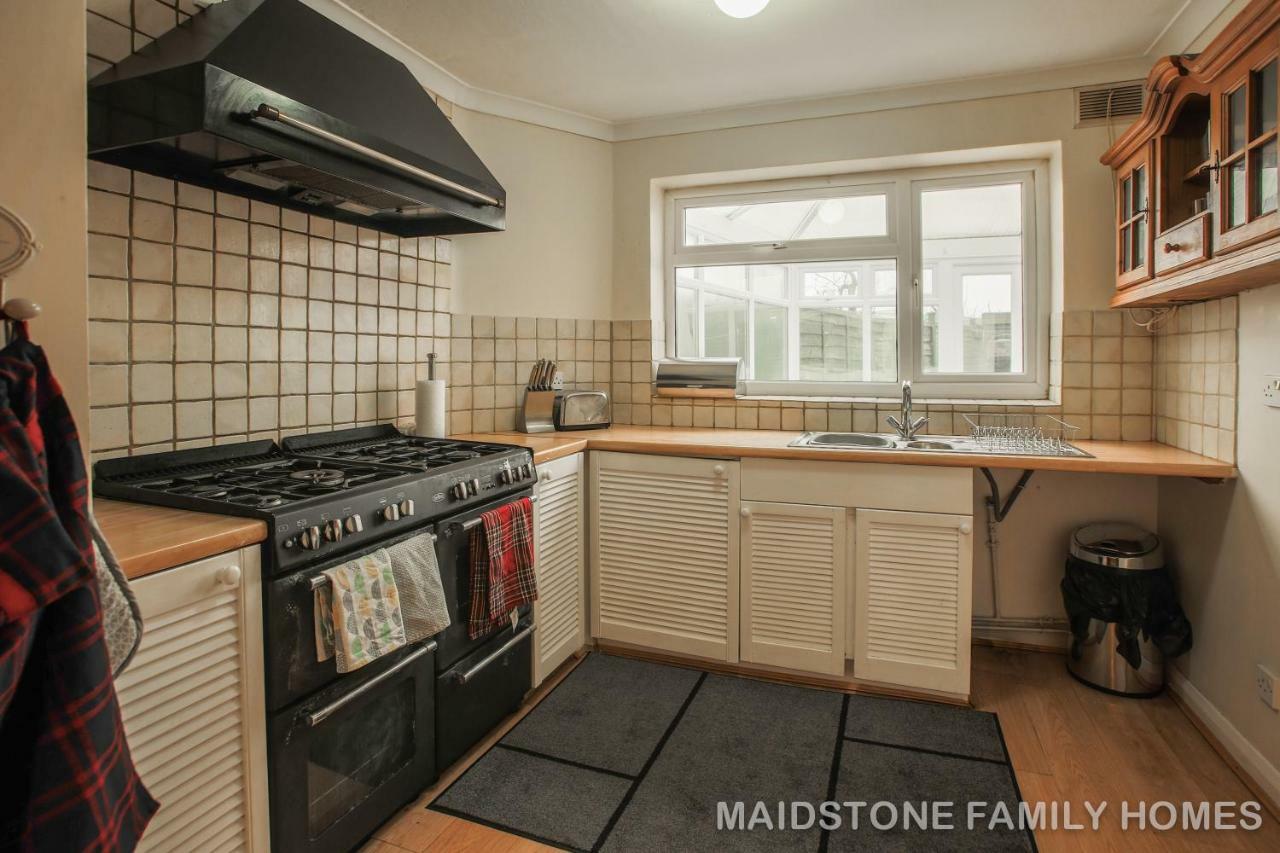 Maidstone Family Homes Upper Road Cottage Exterior foto